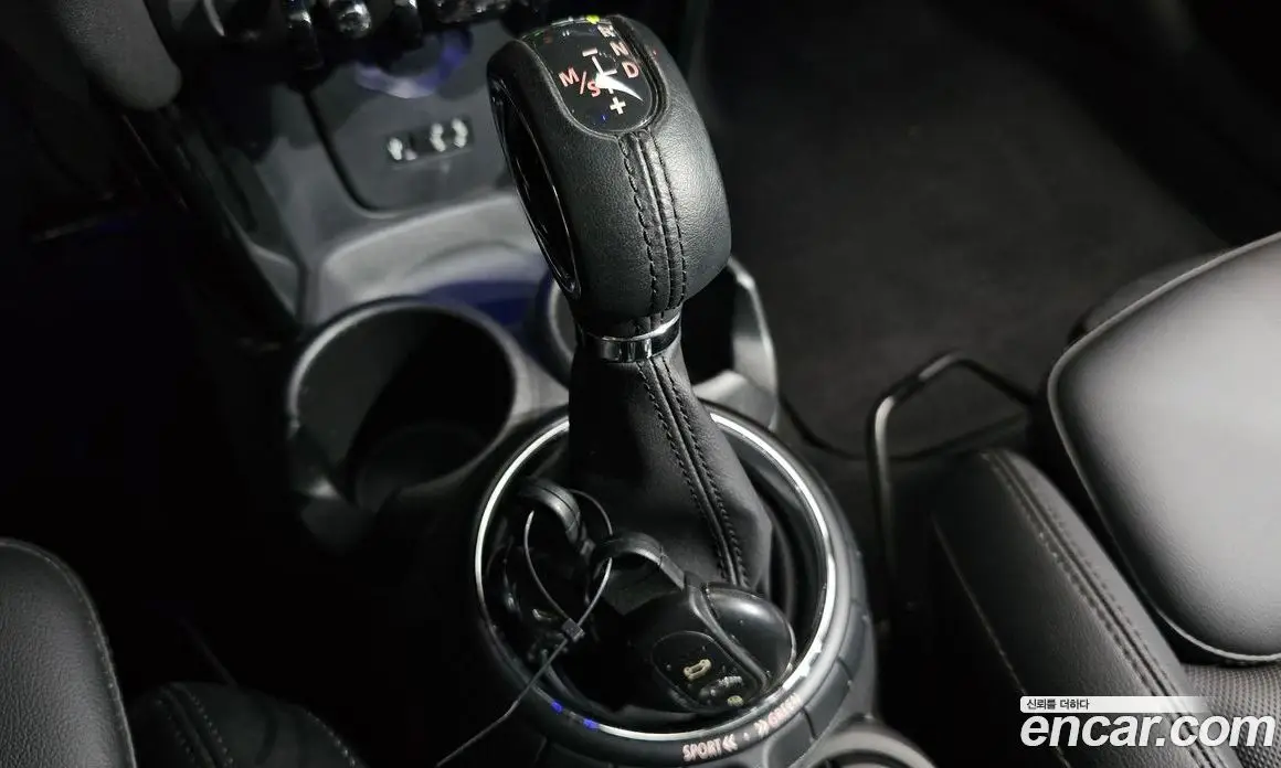 Mini Cooper 2015 1.5 автомат (гидро), фото 11