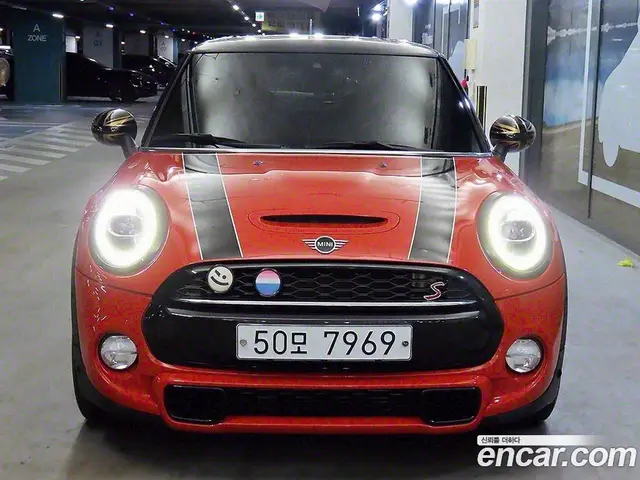 Mini Cooper 2019 2.0 автомат (гидро), миниатюра 2