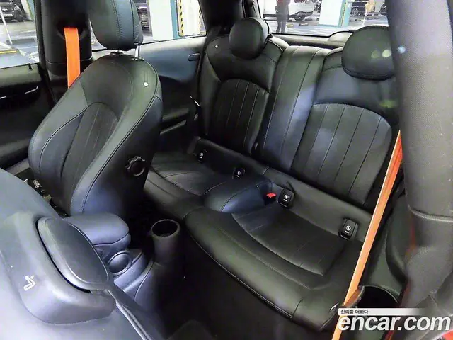 Mini Cooper 2019 2.0 автомат (гидро), миниатюра 7