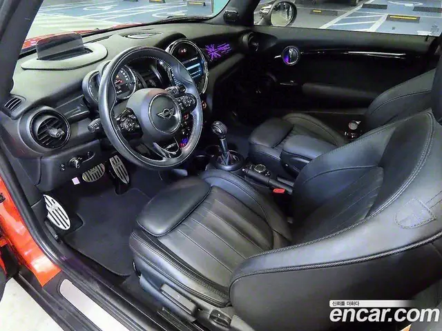 Mini Cooper 2019 2.0 автомат (гидро), миниатюра 10