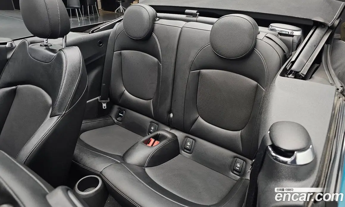 Mini Cooper Convertible 2017 1.5 автомат (гидро), фото 12