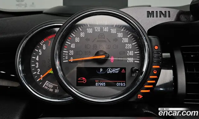 Mini Cooper Convertible 2017 1.5 автомат (гидро), миниатюра 8