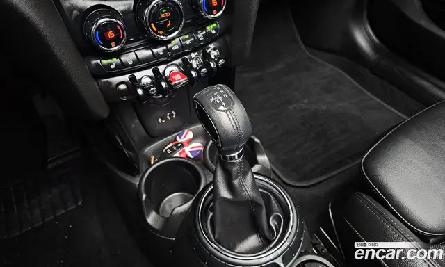 Mini Cooper Convertible 2017 1.5 автомат (гидро), миниатюра 9