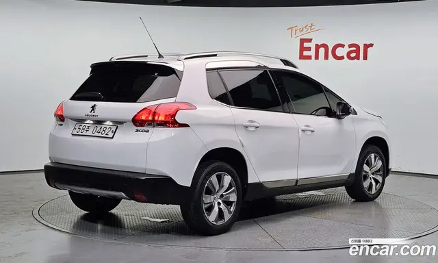 Peugeot 2008 2016 1.6 автомат (гидро), миниатюра 2