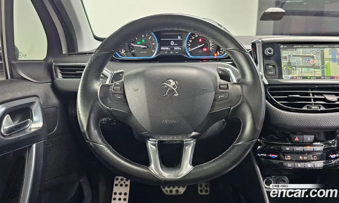 Peugeot 2008 2016 1.6 автомат (гидро), фото 13