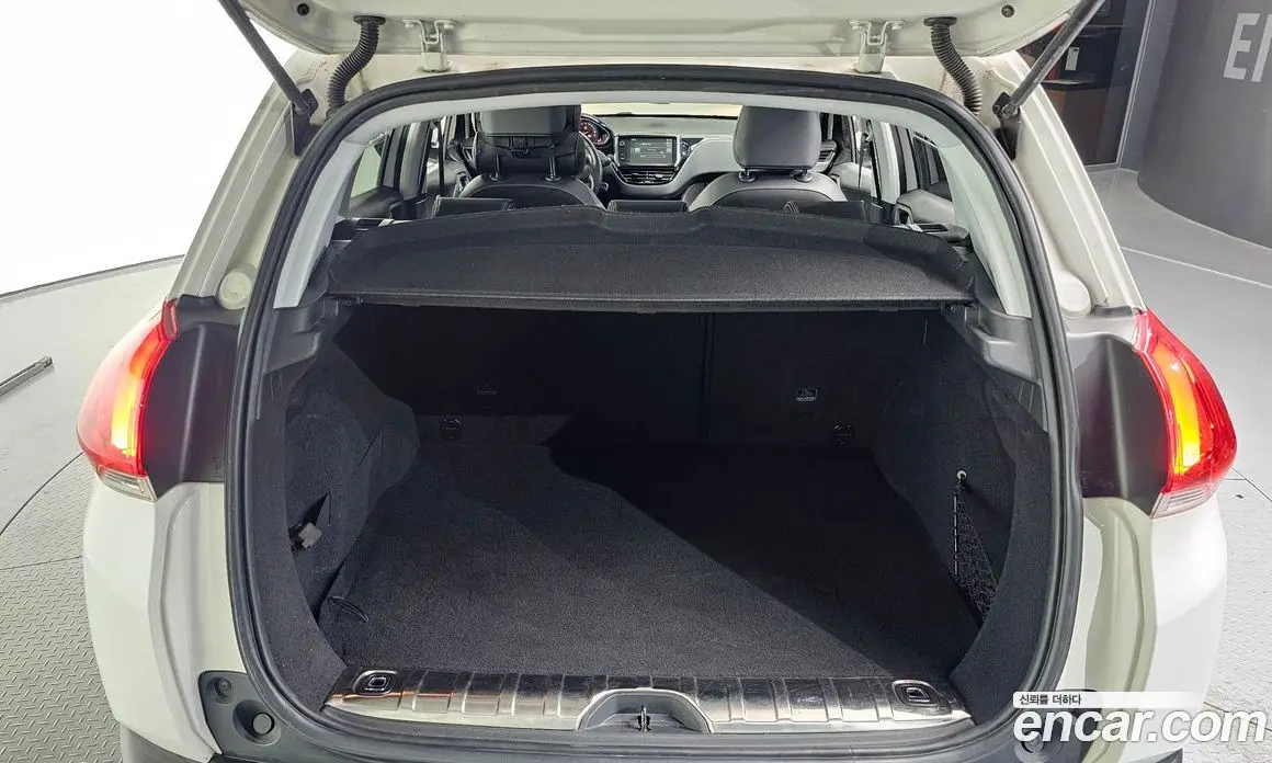 Peugeot 2008 2016 1.6 автомат (гидро), фото 20