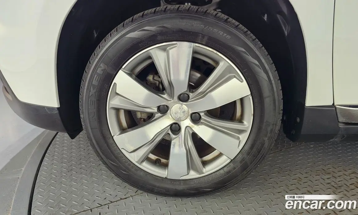 Peugeot 2008 2016 1.6 автомат (гидро), фото 5