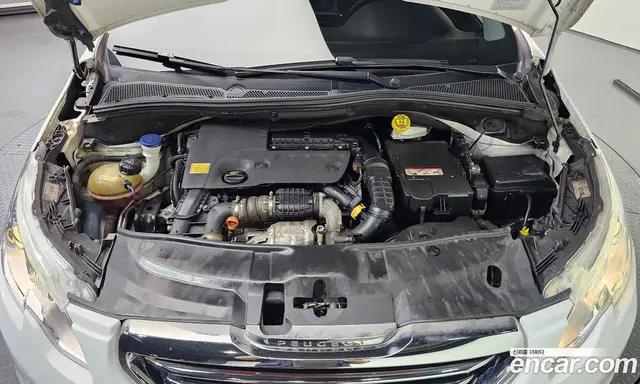Peugeot 2008 2016 1.6 автомат (гидро), миниатюра 6