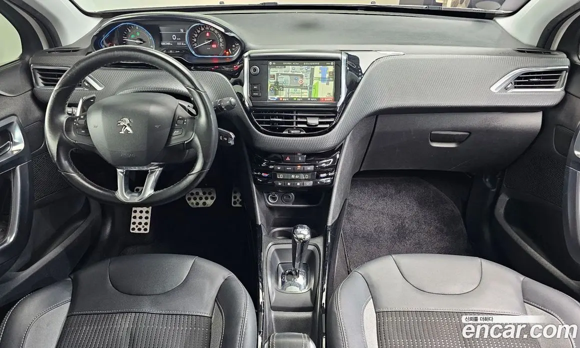 Peugeot 2008 2016 1.6 автомат (гидро), фото 7