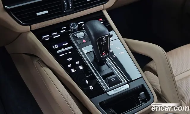 Porsche Cayenne 2023 3.0 автомат (гидро), миниатюра 11