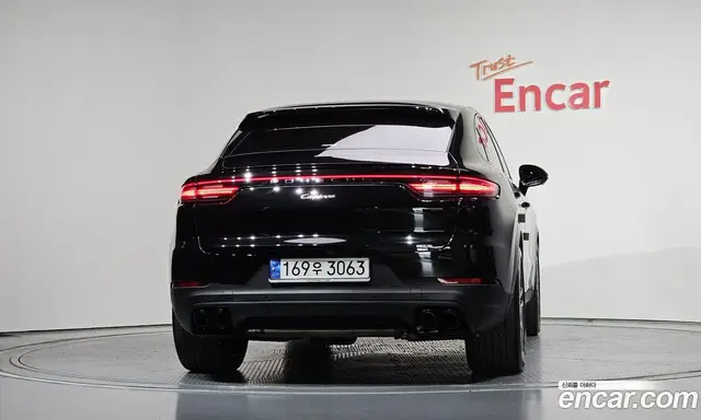 Porsche Cayenne 2023 3.0 автомат (гидро), миниатюра 3