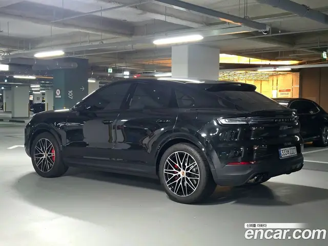 Porsche Cayenne 2025 3.0 автомат (гидро), миниатюра 4