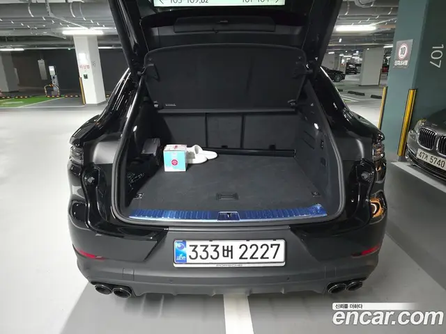 Porsche Cayenne 2025 3.0 автомат (гидро), миниатюра 6