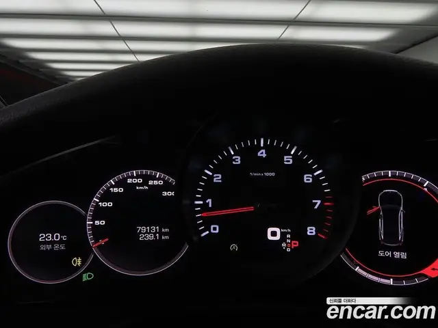 Porsche Panamera 2018 3.0 автомат (гидро), миниатюра 8