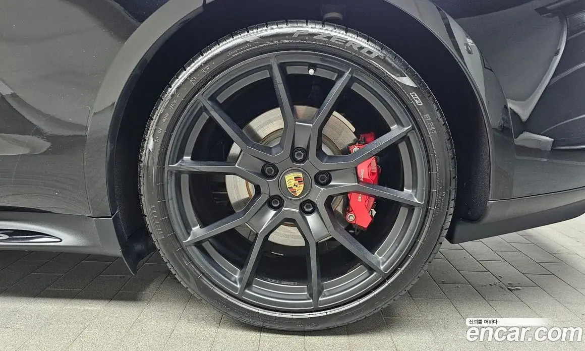 Porsche Taycan 2022 0.1 автомат (гидро), фото 7