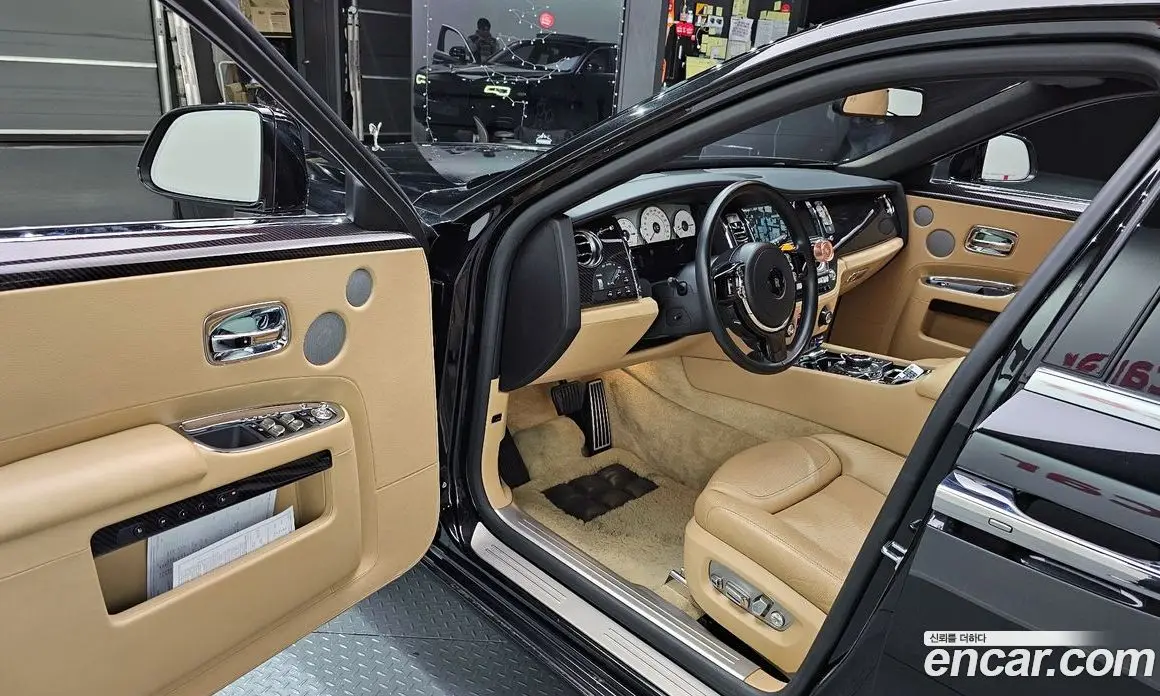 Rolls-Royce Ghost 2019 6.6 автомат (гидро), фото 11 Rolls-Royce Ghost 2019 6.6 автомат (гидро), фото 11