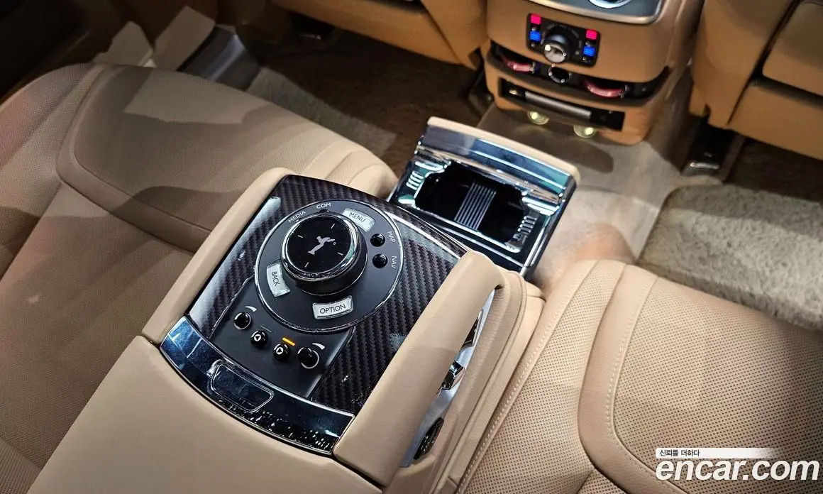 Rolls-Royce Ghost 2019 6.6 автомат (гидро), фото 9 Rolls-Royce Ghost 2019 6.6 автомат (гидро), фото 9