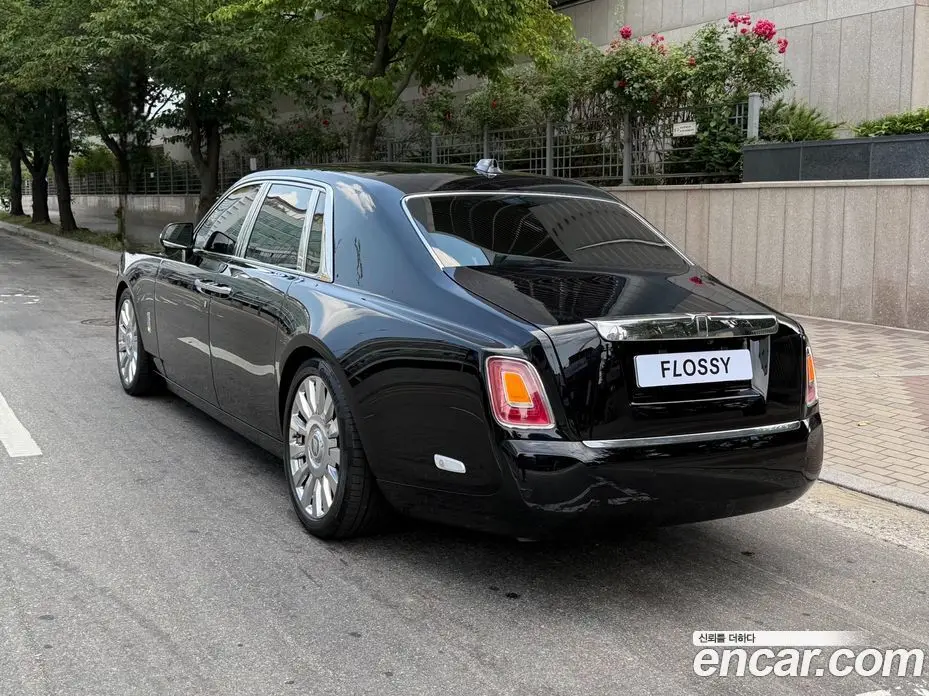 Rolls-Royce Phantom 2018 6.7 автомат (гидро), фото 2 Rolls-Royce Phantom 2018 6.7 автомат (гидро), фото 2