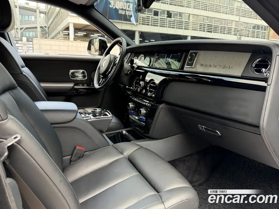 Rolls-Royce Phantom 2018 6.7 автомат (гидро), фото 13 Rolls-Royce Phantom 2018 6.7 автомат (гидро), фото 13