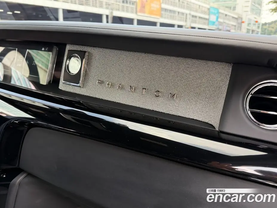 Rolls-Royce Phantom 2018 6.7 автомат (гидро), фото 18 Rolls-Royce Phantom 2018 6.7 автомат (гидро), фото 18