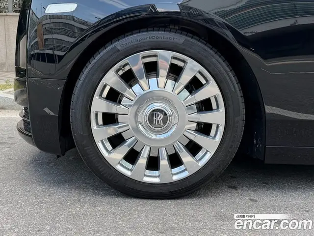 Rolls-Royce Phantom 2018 6.7 автомат (гидро), миниатюра 5 Rolls-Royce Phantom 2018 6.7 автомат (гидро), миниатюра 5