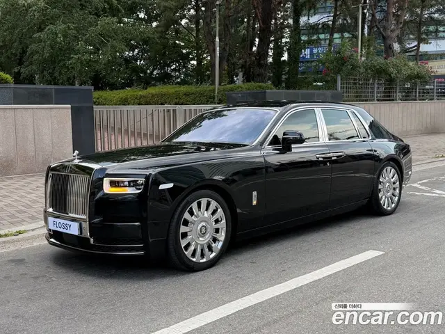 Rolls-Royce Phantom 2018 6.7 автомат (гидро), миниатюра 6 Rolls-Royce Phantom 2018 6.7 автомат (гидро), миниатюра 6