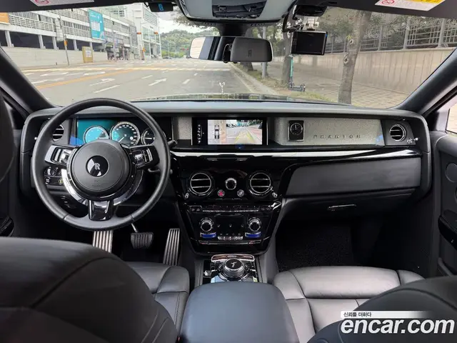 Rolls-Royce Phantom 2018 6.7 автомат (гидро), миниатюра 7 Rolls-Royce Phantom 2018 6.7 автомат (гидро), миниатюра 7