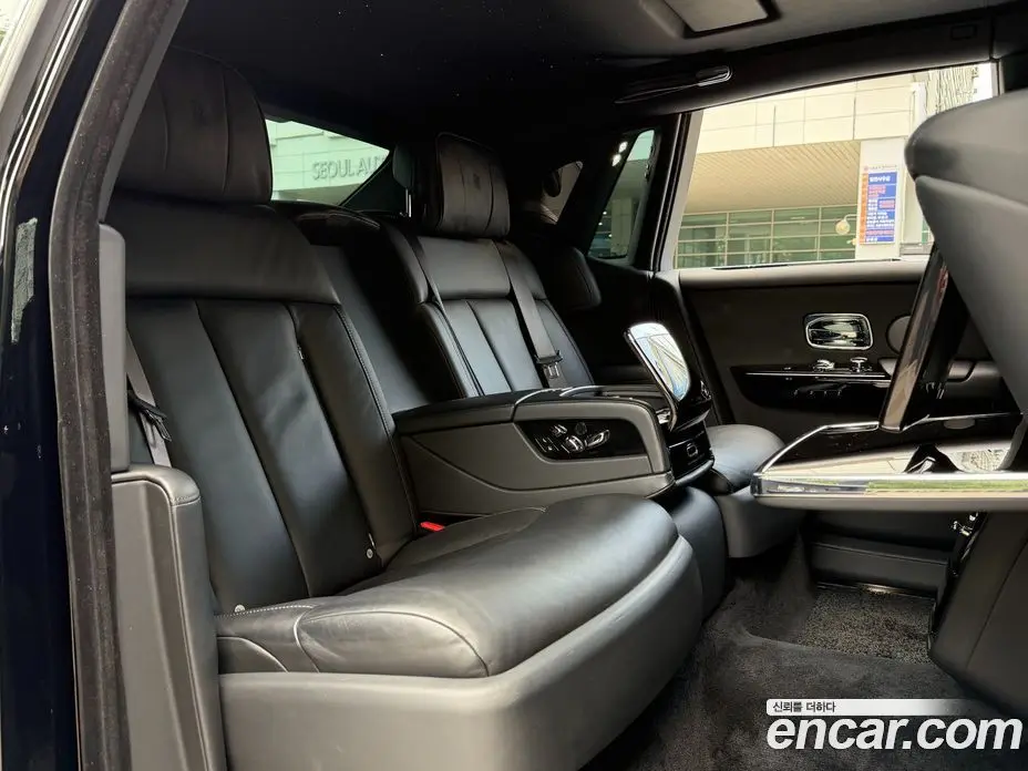 Rolls-Royce Phantom 2018 6.7 автомат (гидро), фото 10 Rolls-Royce Phantom 2018 6.7 автомат (гидро), фото 10