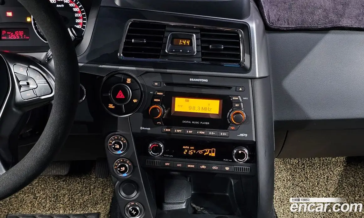 SsangYong Korando 2017 2.2 автомат (гидро), фото 16