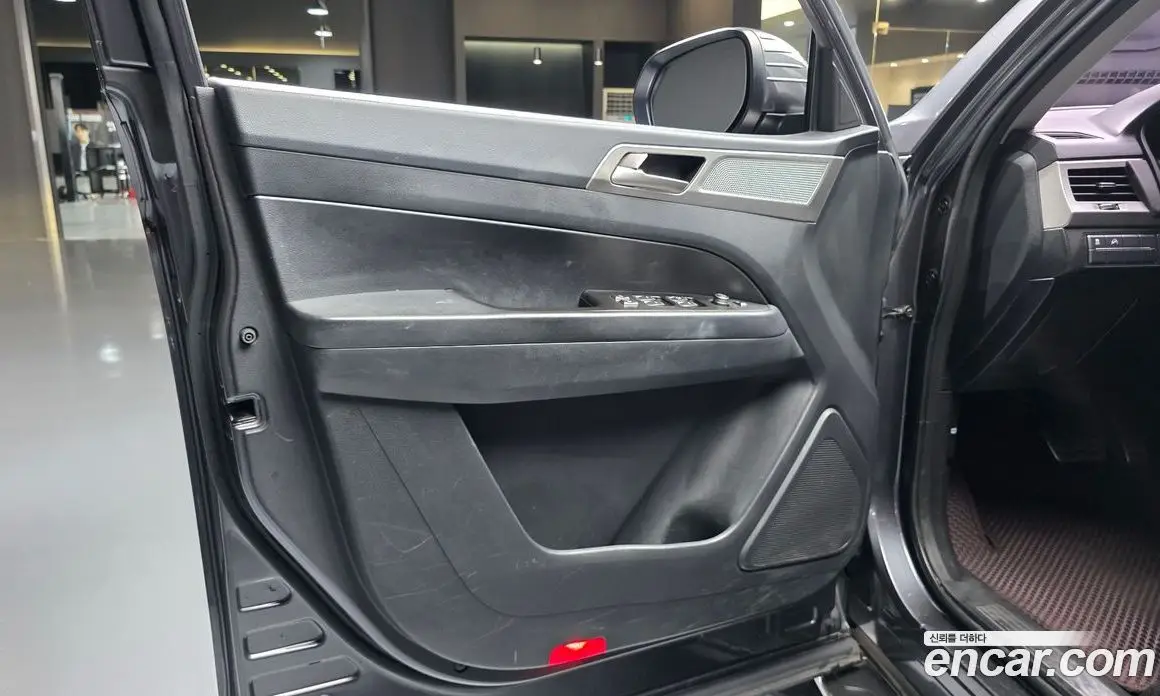SsangYong Rexton 2018 2.2 автомат (гидро), фото 14