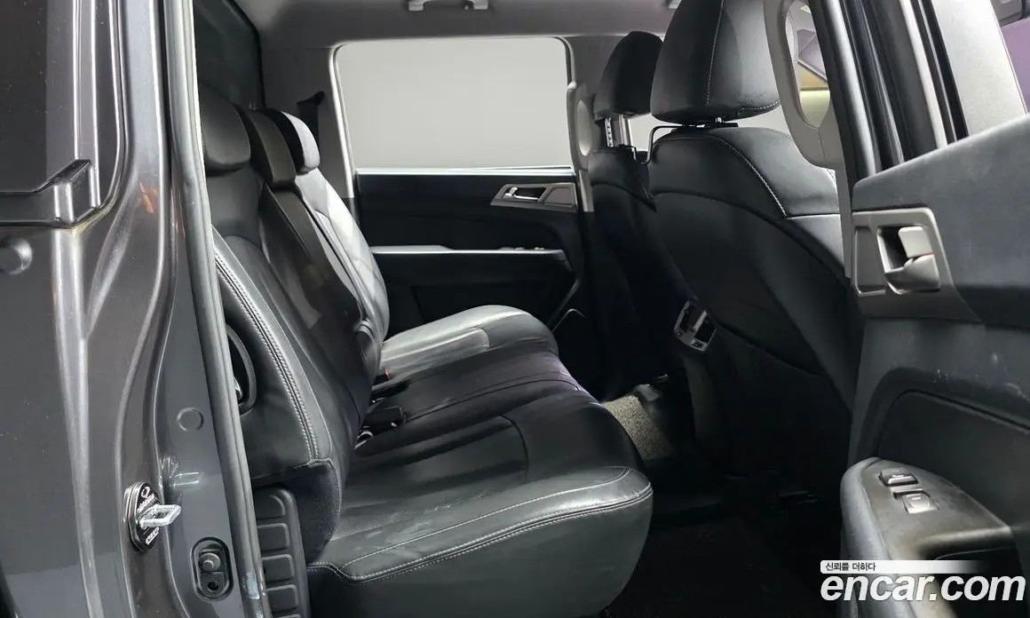 SsangYong Rexton 2018 2.2 автомат (гидро), фото 17