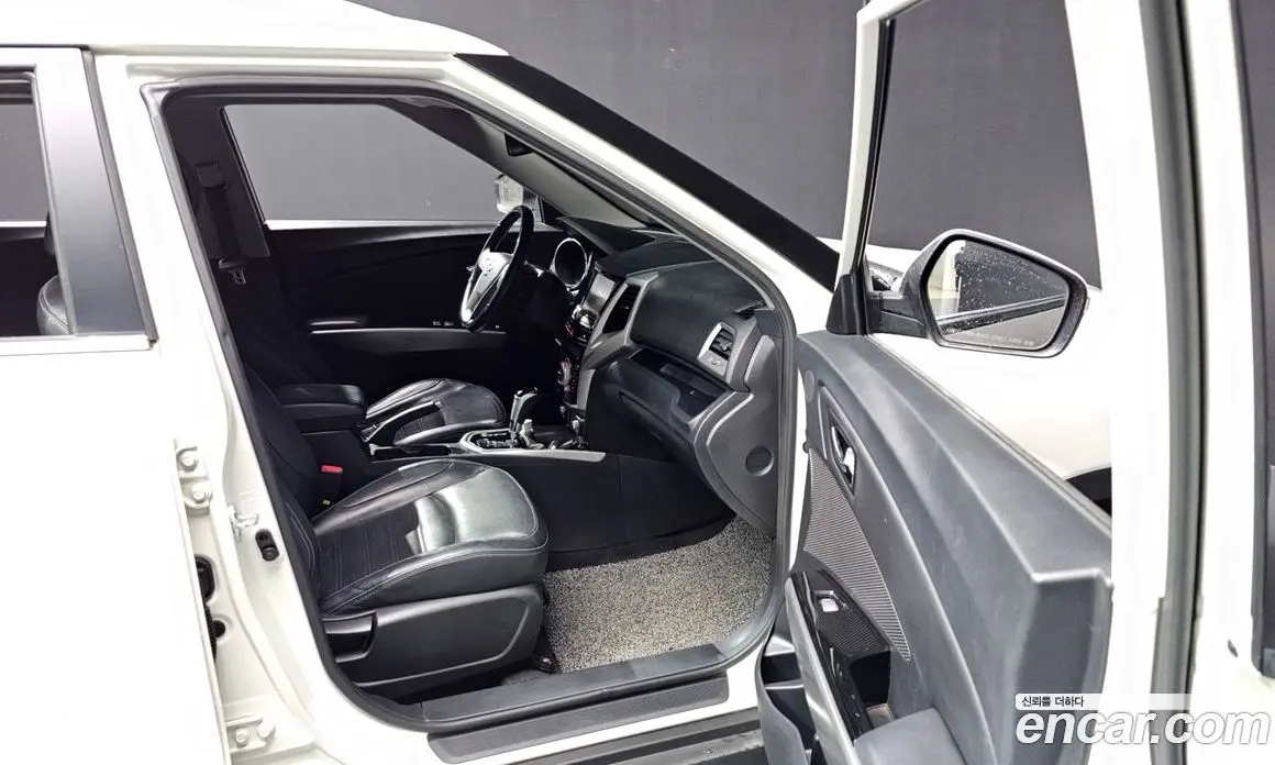 SsangYong TIBOLI 2015 1.6 автомат (гидро), фото 12