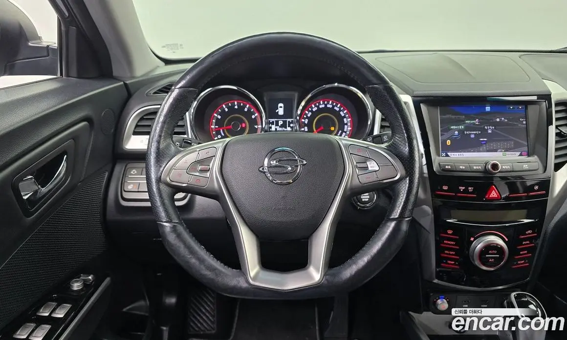 SsangYong TIBOLI 2015 1.6 автомат (гидро), фото 13