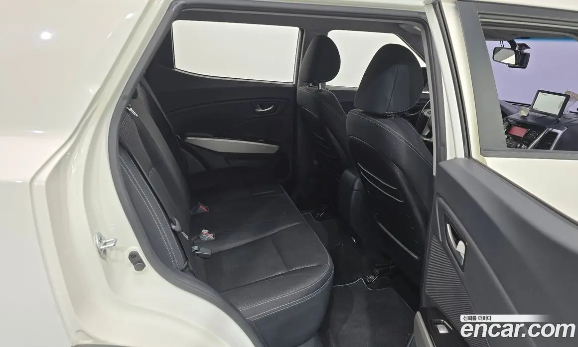 SsangYong TIBOLI 2016 1.6 автомат (гидро), фото 11