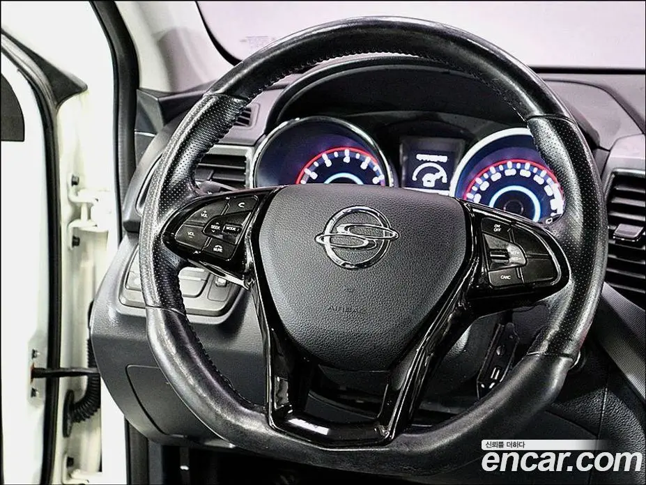 SsangYong TIBOLI 2017 1.6 автомат (гидро), фото 17