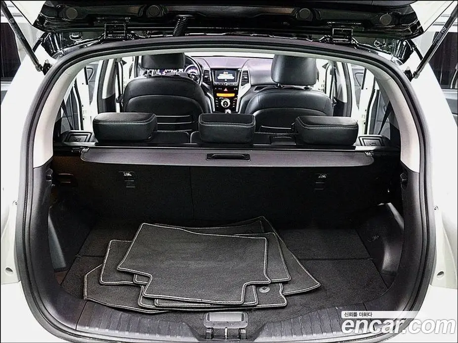 SsangYong TIBOLI 2017 1.6 автомат (гидро), фото 6