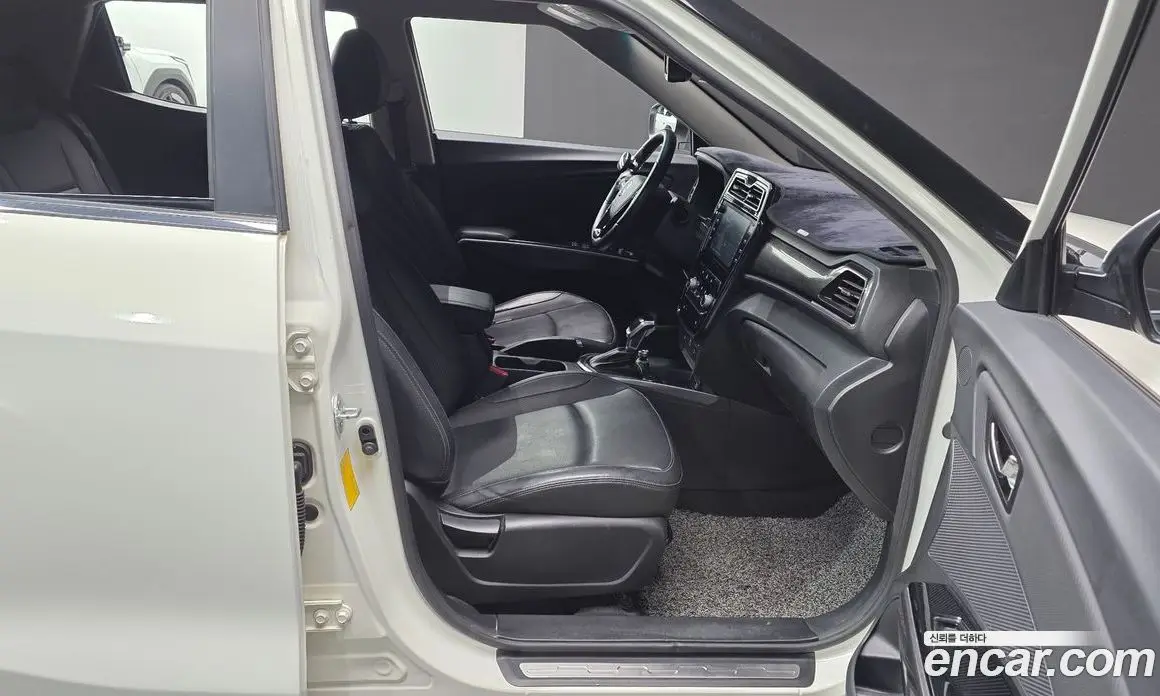 SsangYong TIBOLI 2019 1.5 автомат (гидро), фото 11
