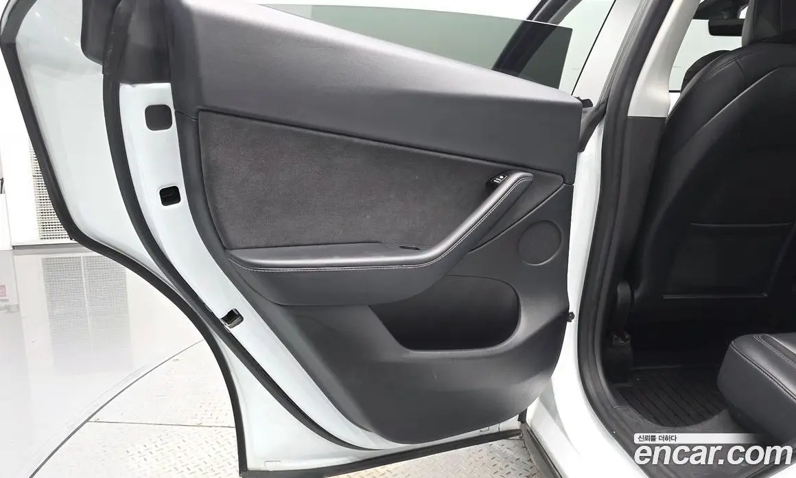 Tesla Model Y 2021 0.2 автомат (гидро), фото 14 Tesla Model Y 2021 0.2 автомат (гидро), фото 14