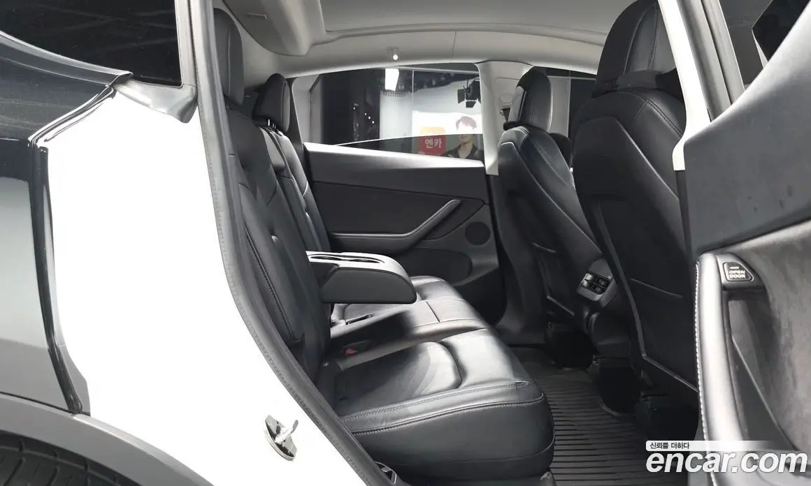 Tesla Model Y 2021 0.2 автомат (гидро), фото 16 Tesla Model Y 2021 0.2 автомат (гидро), фото 16