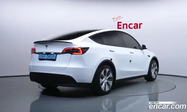 Tesla Model Y 2023 0.2 автомат (гидро), миниатюра 1 Tesla Model Y 2023 0.2 автомат (гидро), миниатюра 1