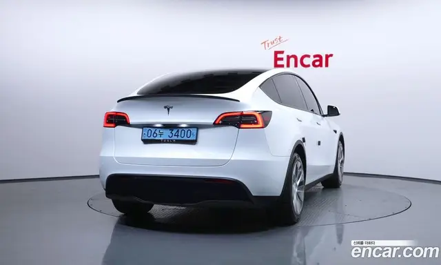 Tesla Model Y 2023 0.2 автомат (гидро), миниатюра 3 Tesla Model Y 2023 0.2 автомат (гидро), миниатюра 3