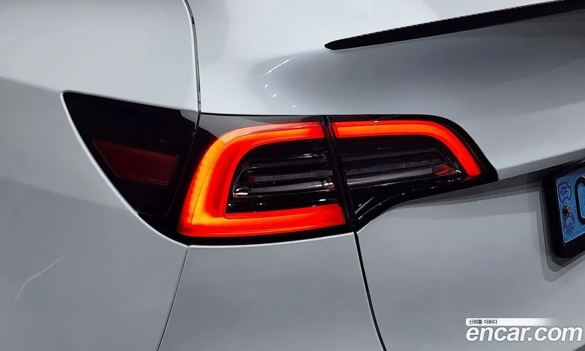 Tesla Model Y 2023 0.2 автомат (гидро), фото 7 Tesla Model Y 2023 0.2 автомат (гидро), фото 7