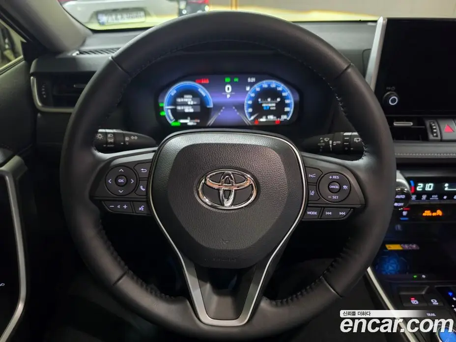 Toyota RAV4 2025 2.5 автомат (гидро), фото 14