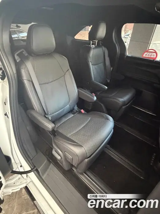 Toyota Sienna 2025 2.5 автомат (гидро), миниатюра 6 Toyota Sienna 2025 2.5 автомат (гидро), миниатюра 6