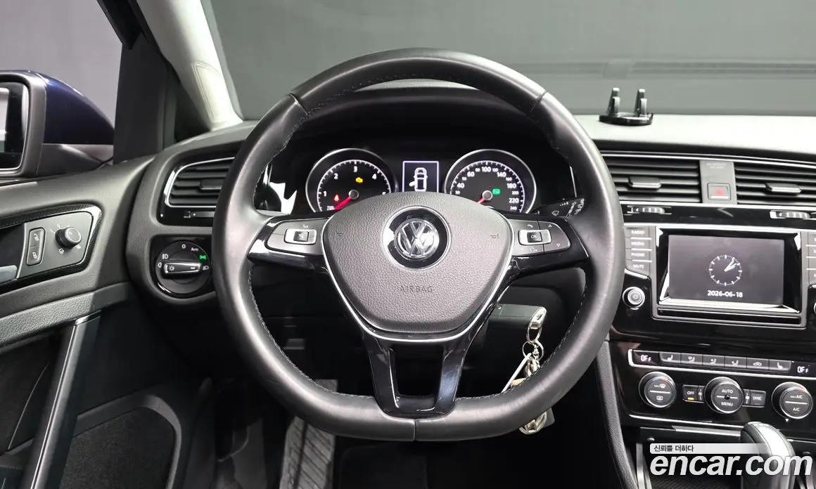 Volkswagen Golf 2015 2.0 автомат (гидро), фото 12