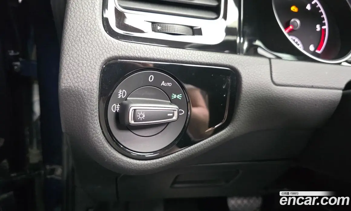 Volkswagen Golf 2015 2.0 автомат (гидро), фото 17