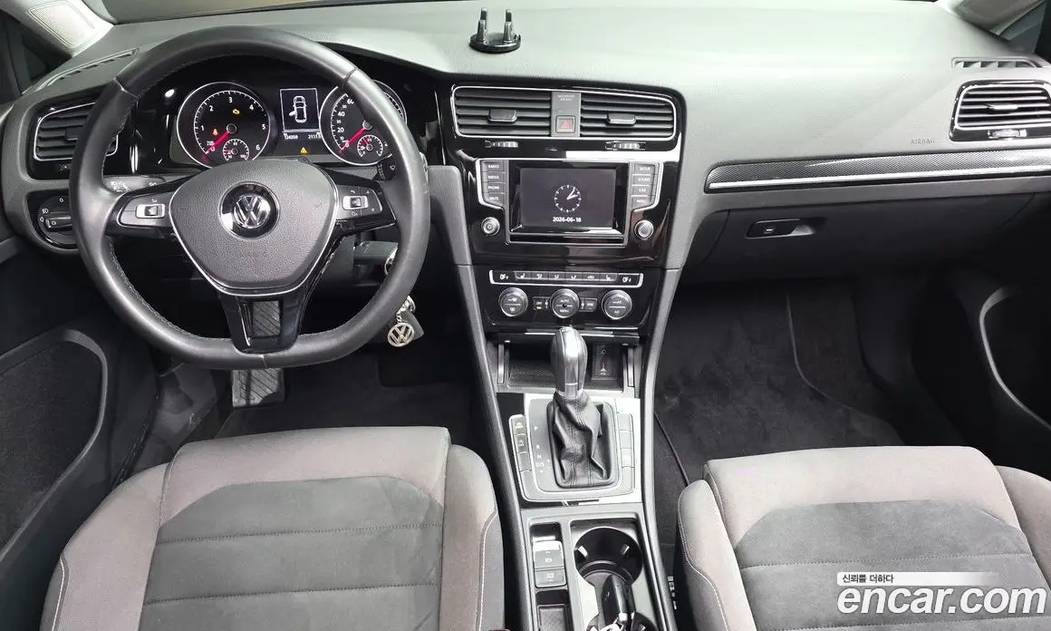 Volkswagen Golf 2015 2.0 автомат (гидро), фото 7