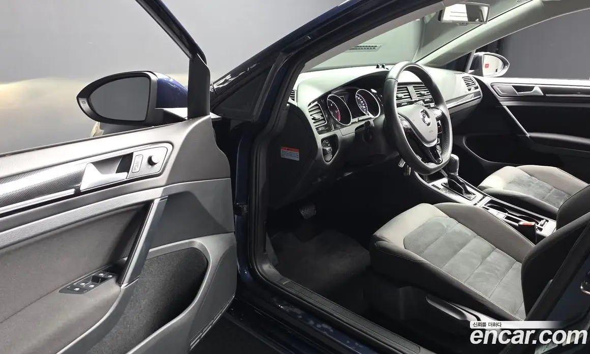 Volkswagen Golf 2015 2.0 автомат (гидро), фото 10