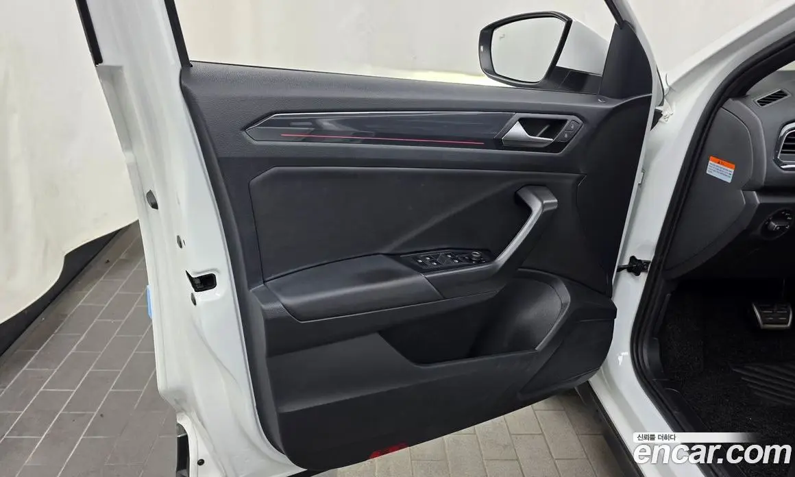 Volkswagen T-Roc 2021 2.0 автомат (гидро), фото 14