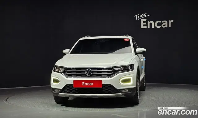 Volkswagen T-Roc 2021 2.0 автомат (гидро), миниатюра 3
